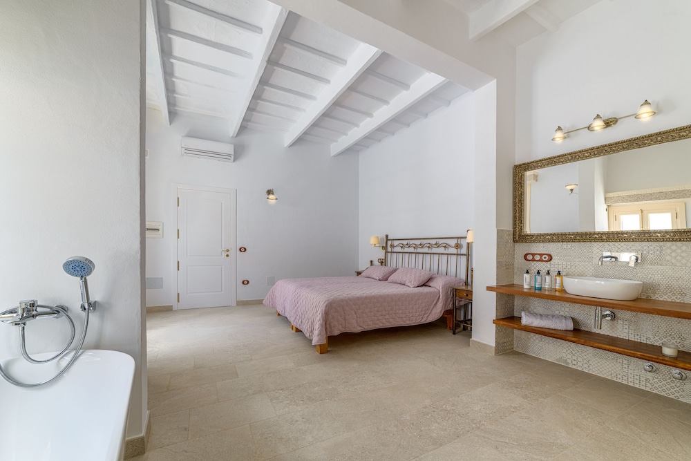 Seranova Luxury Hotel - Adults Only 14/50