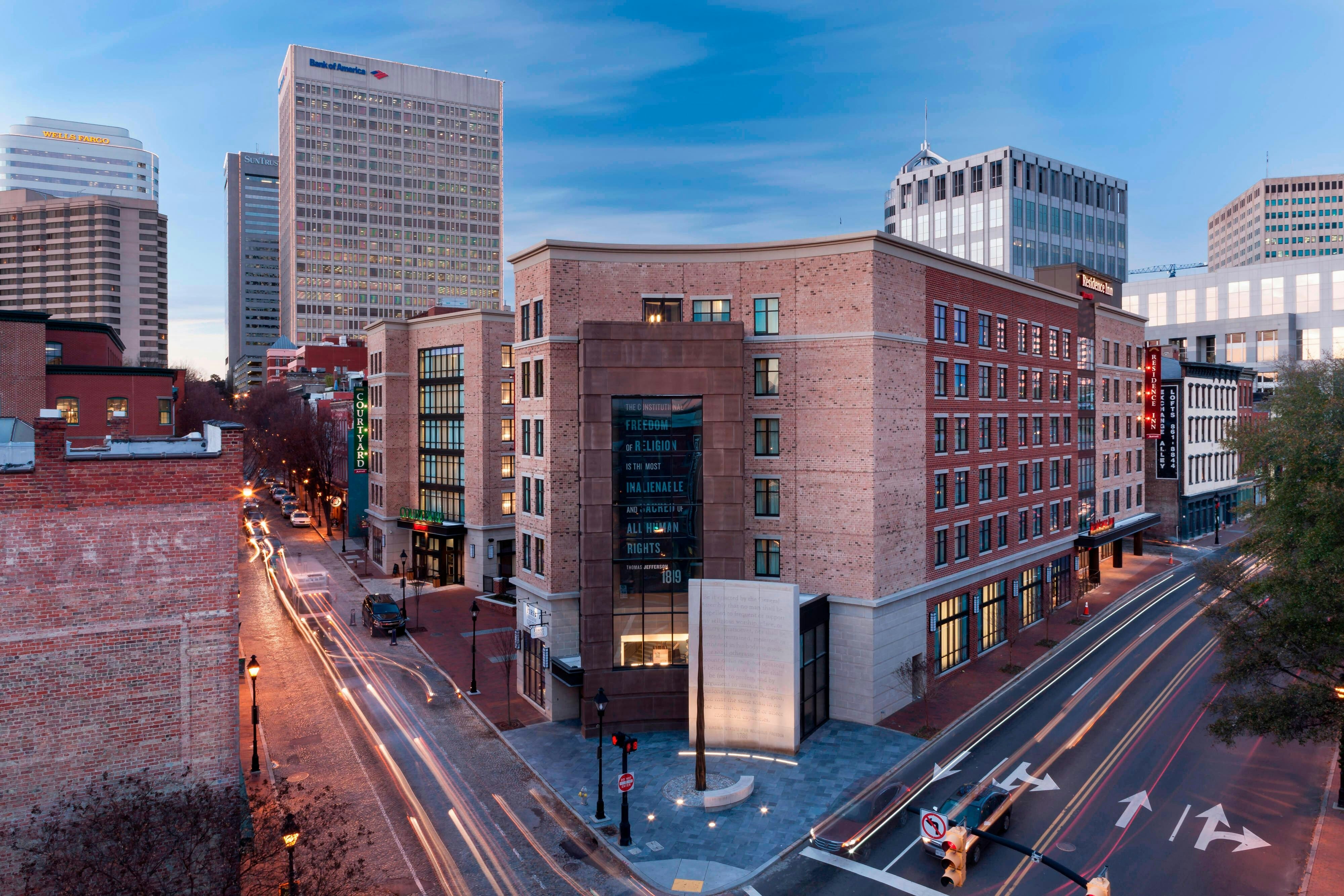 COURTYARD BY MARRIOTT RICHMOND DOWNTOWN 4/39