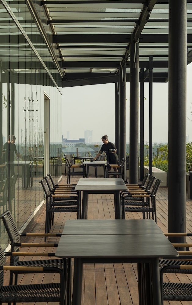 Trembesi Hotel BSD 35/50