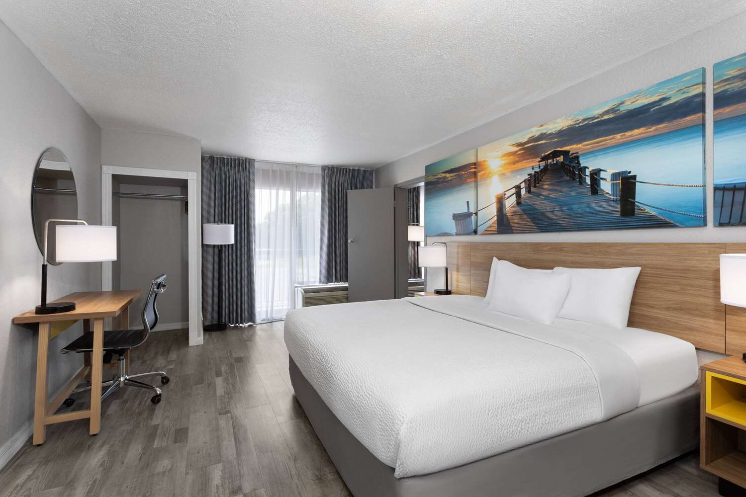 Days Inn by Wyndham Wildwood I-75 10/44