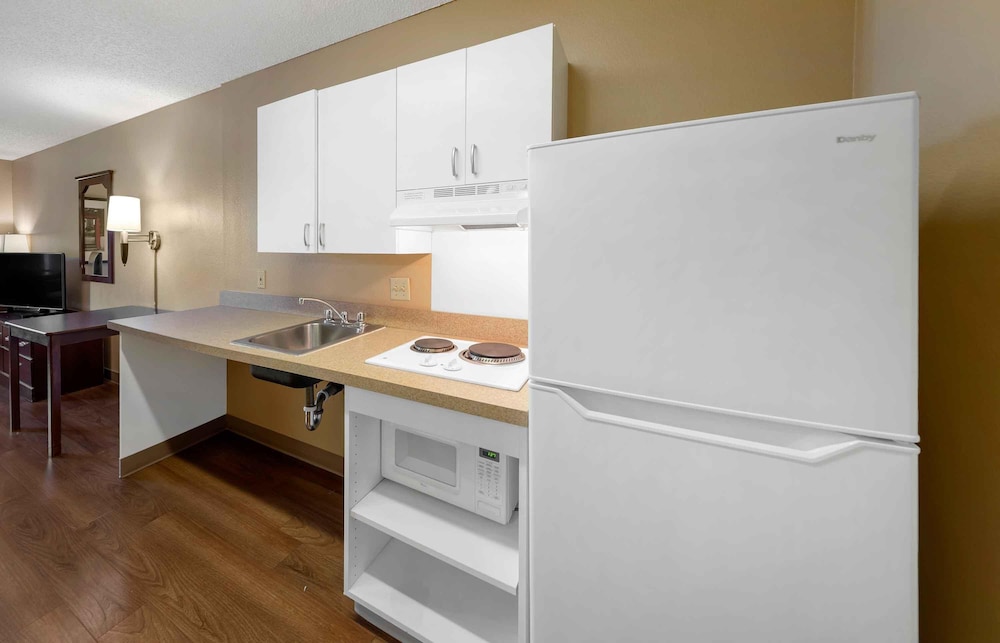 استوديو بسرير كوين لذوي الإعاقة، Extended Stay America Los Angeles - Burbank Airport 9/10