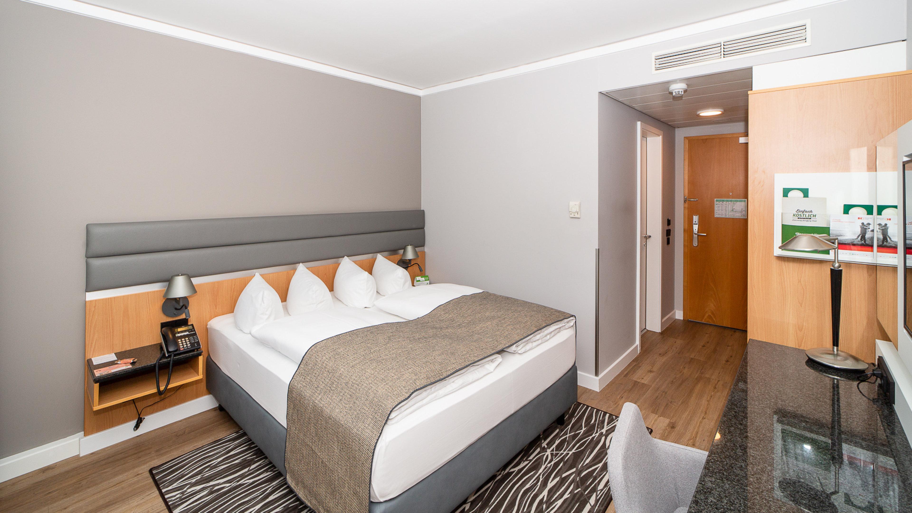 غرفة بسرير كينج، Holiday Inn Berlin Airport Conference Centre Formerly Holiday Inn Berlin International Airport 6/10