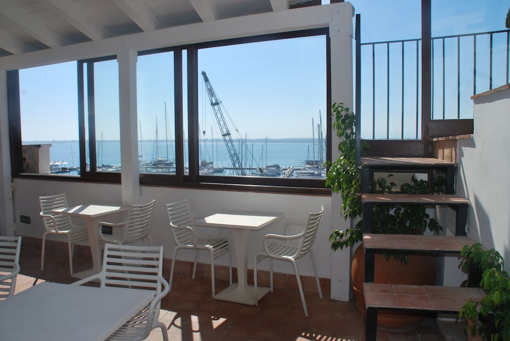 L'approdo Delle Sirene 30/50