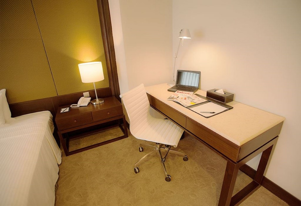Best Hotel 57/63
