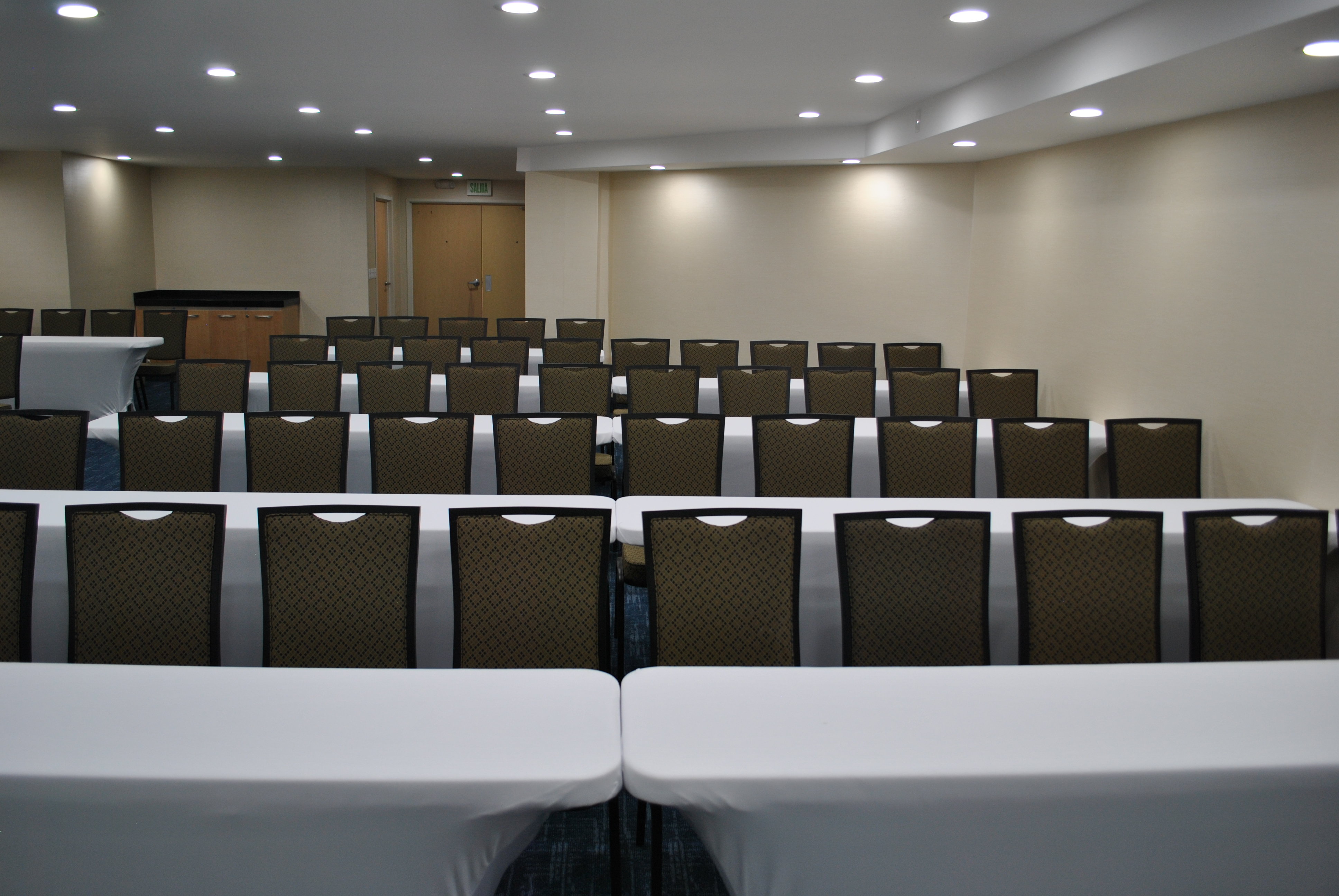 Holiday Inn Express Toluca 44/48