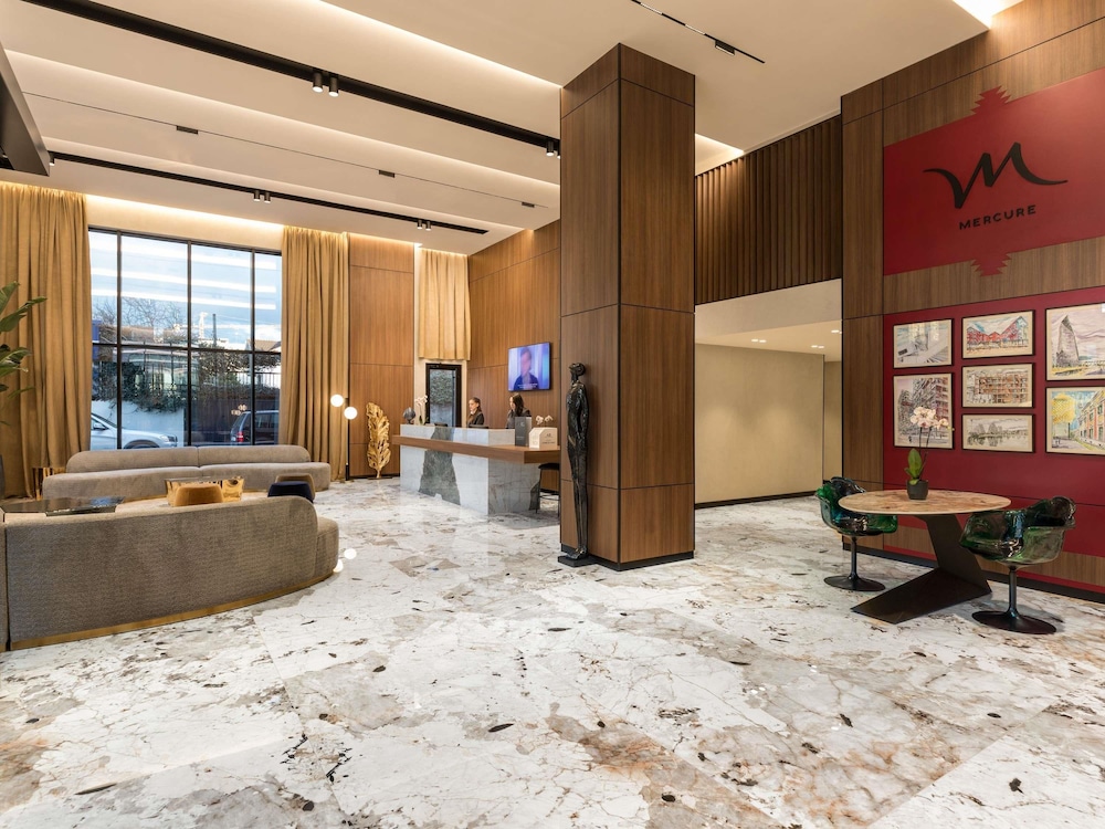Mercure Tirana 11/73