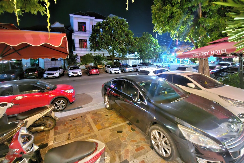 Victory Hotel Hue 55/61