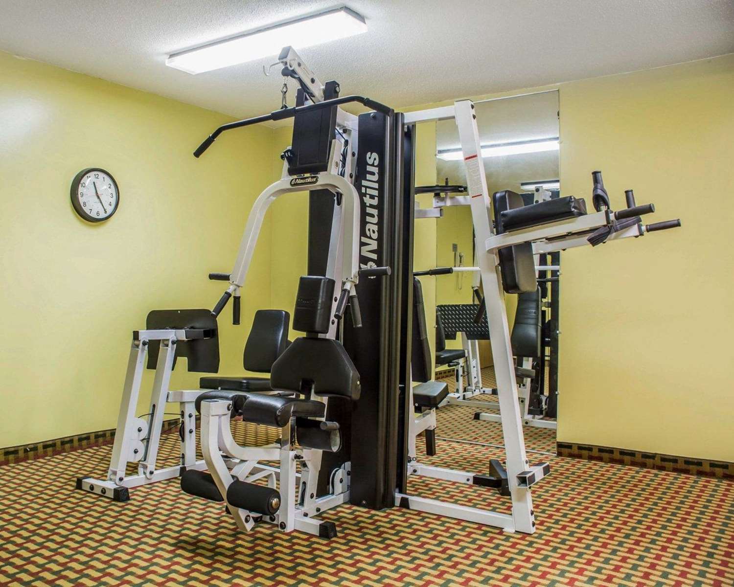 Quality Inn Lockport - Niagara Falls Area 21/36