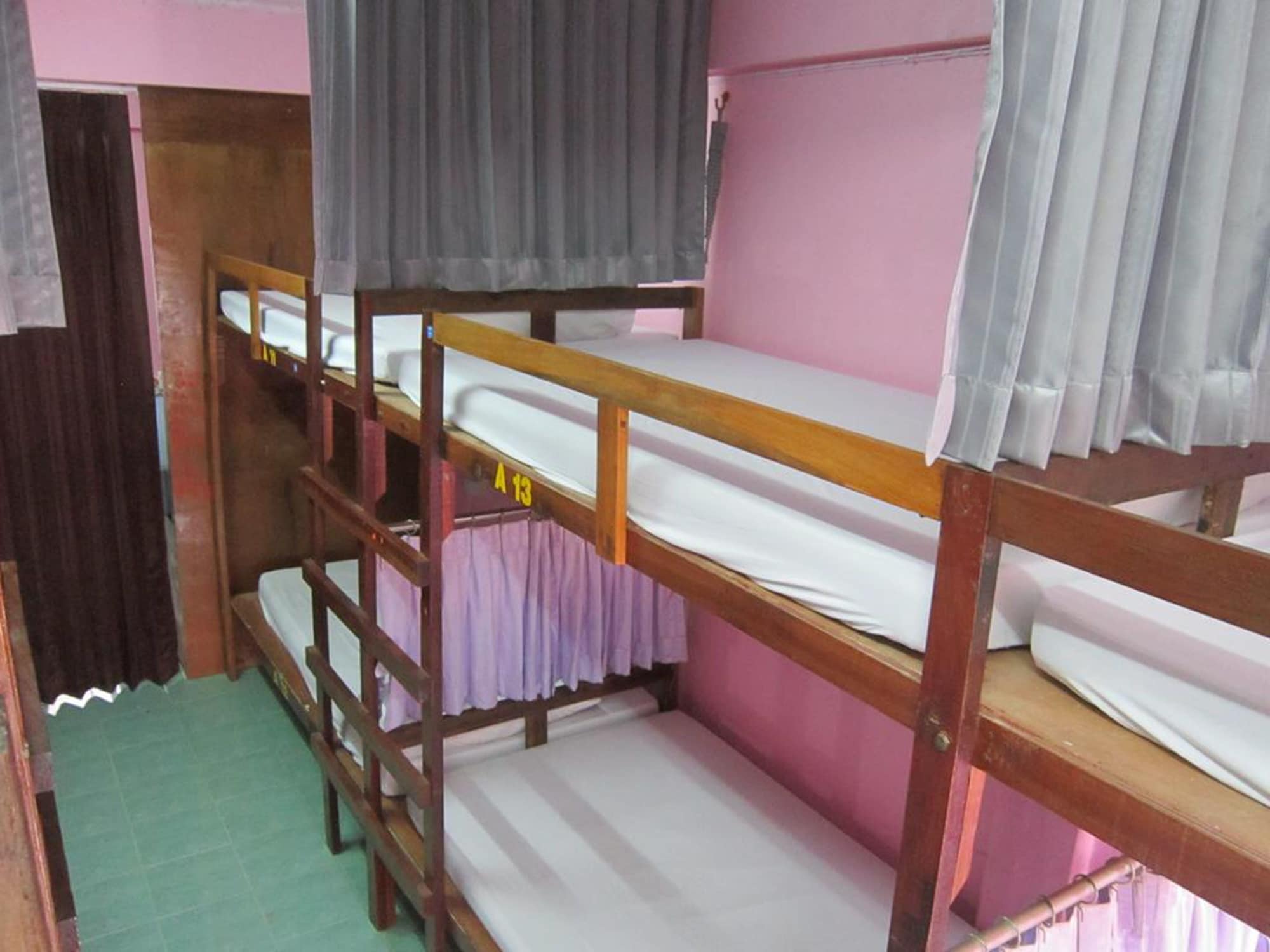 MIXED DORM