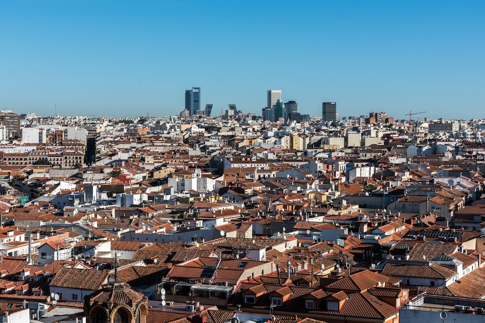 SmartRental Collection Gran Via Centric II 49/57