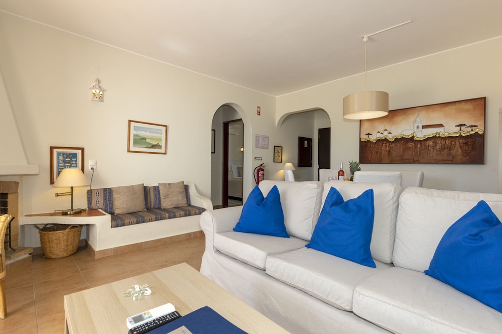 Rocha Brava Village Resort 50/77