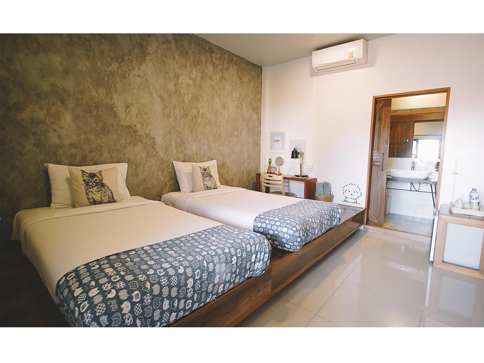 Sleepy House 14/66