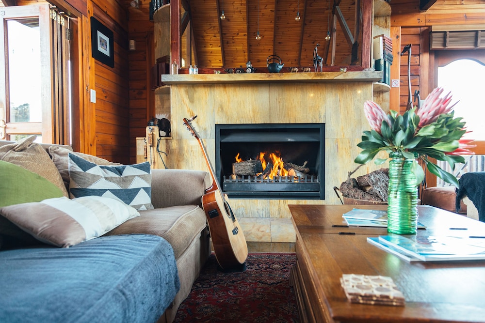 The Log Cabin 34/50