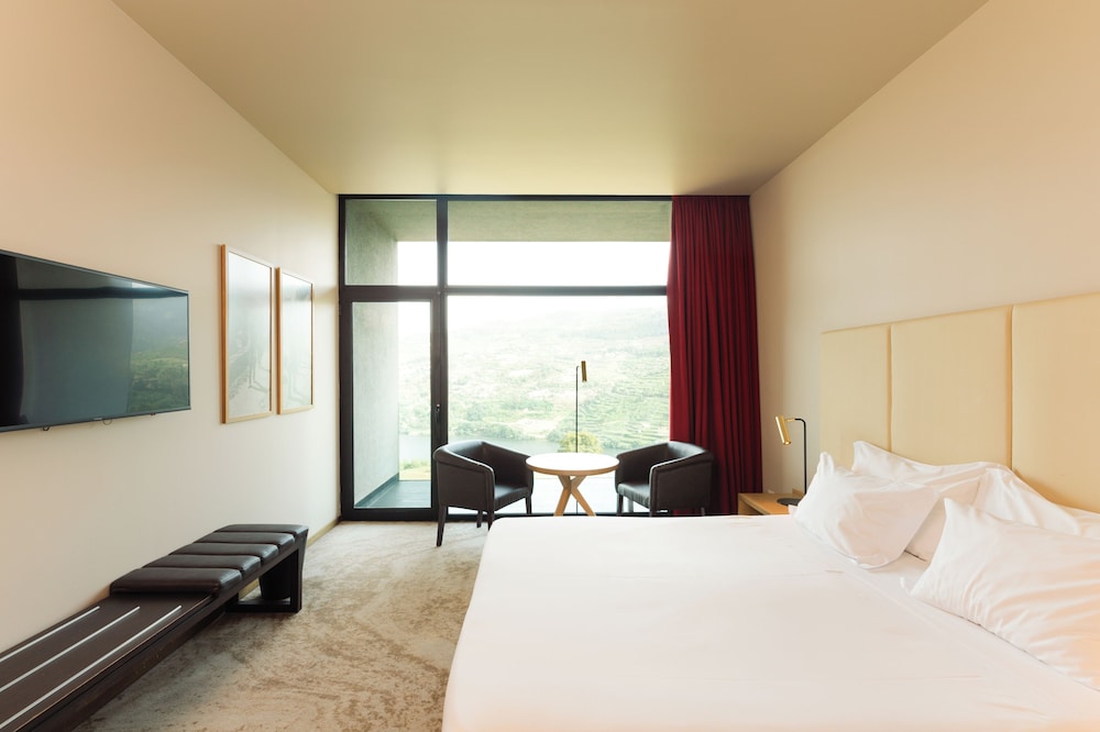 Room, Double Bed, River View