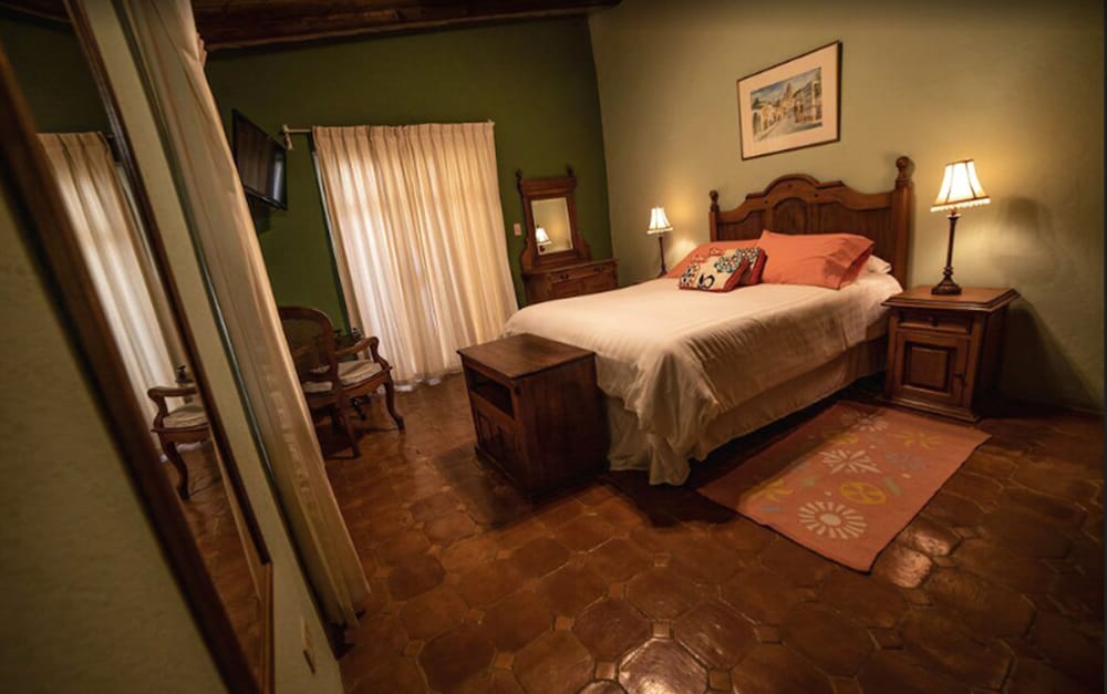 Villa Mirasol Hotel 44/74