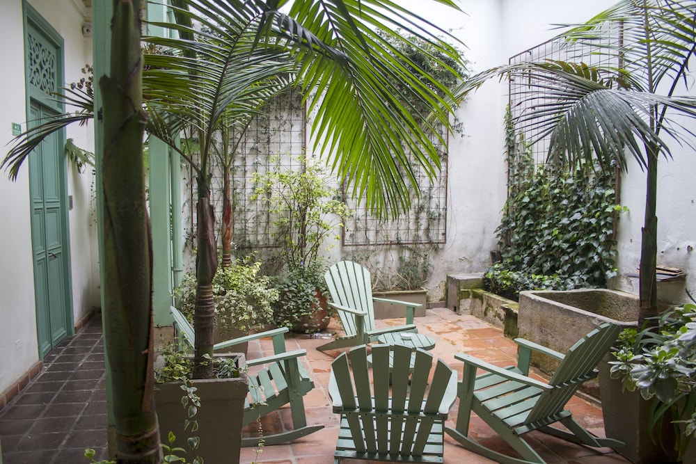 Hotel Casa de la Vega 38/42