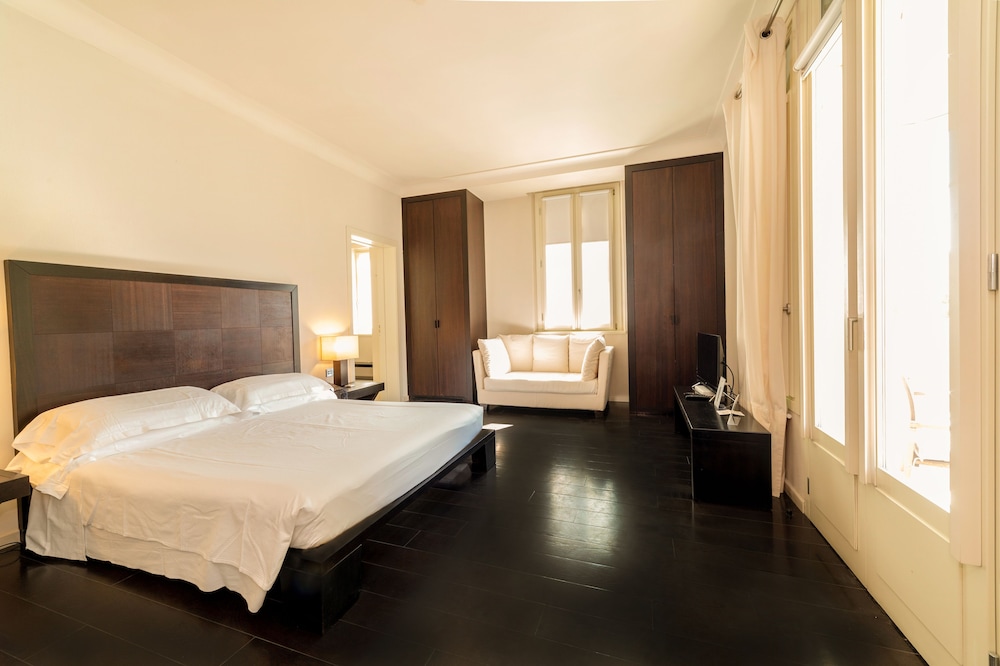Hotel Carducci 76 21/75