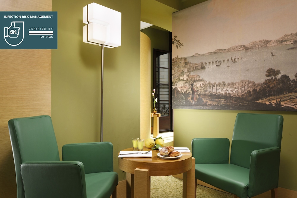Unahotels Napoli 18/76