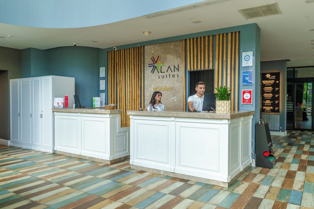 Alan Suites 6/50