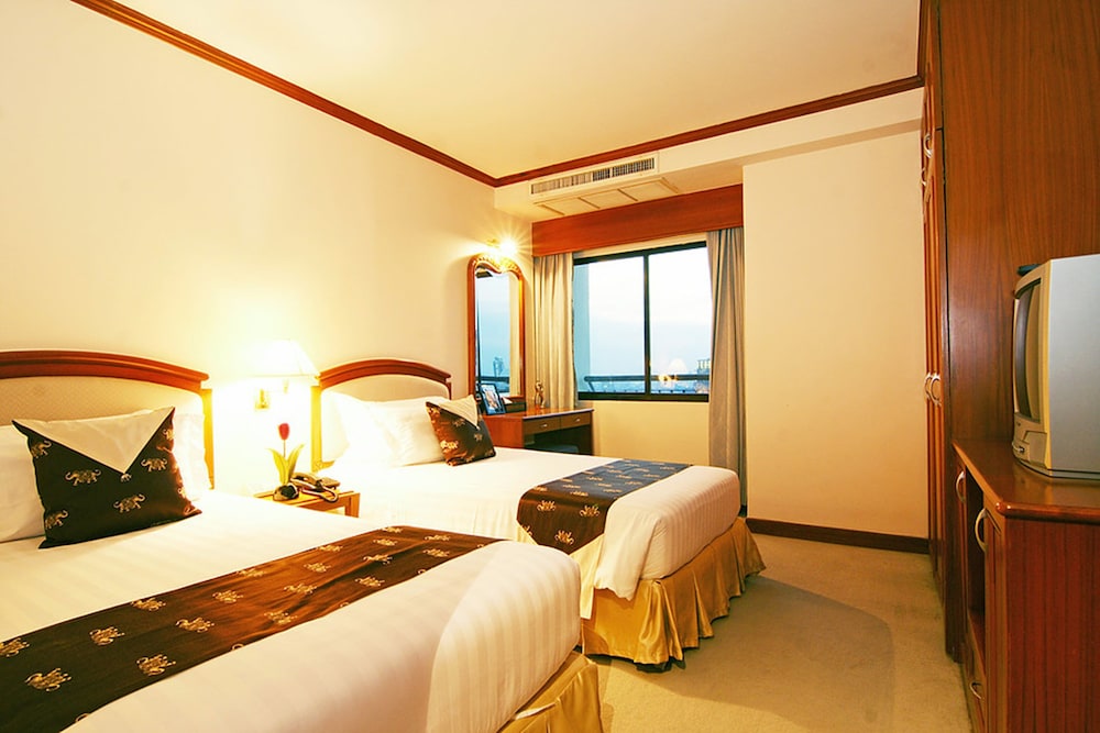GRAND DIAMOND SUITES 17/71