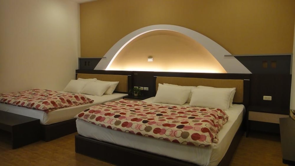 Cape 203 B&amp;B 12/35