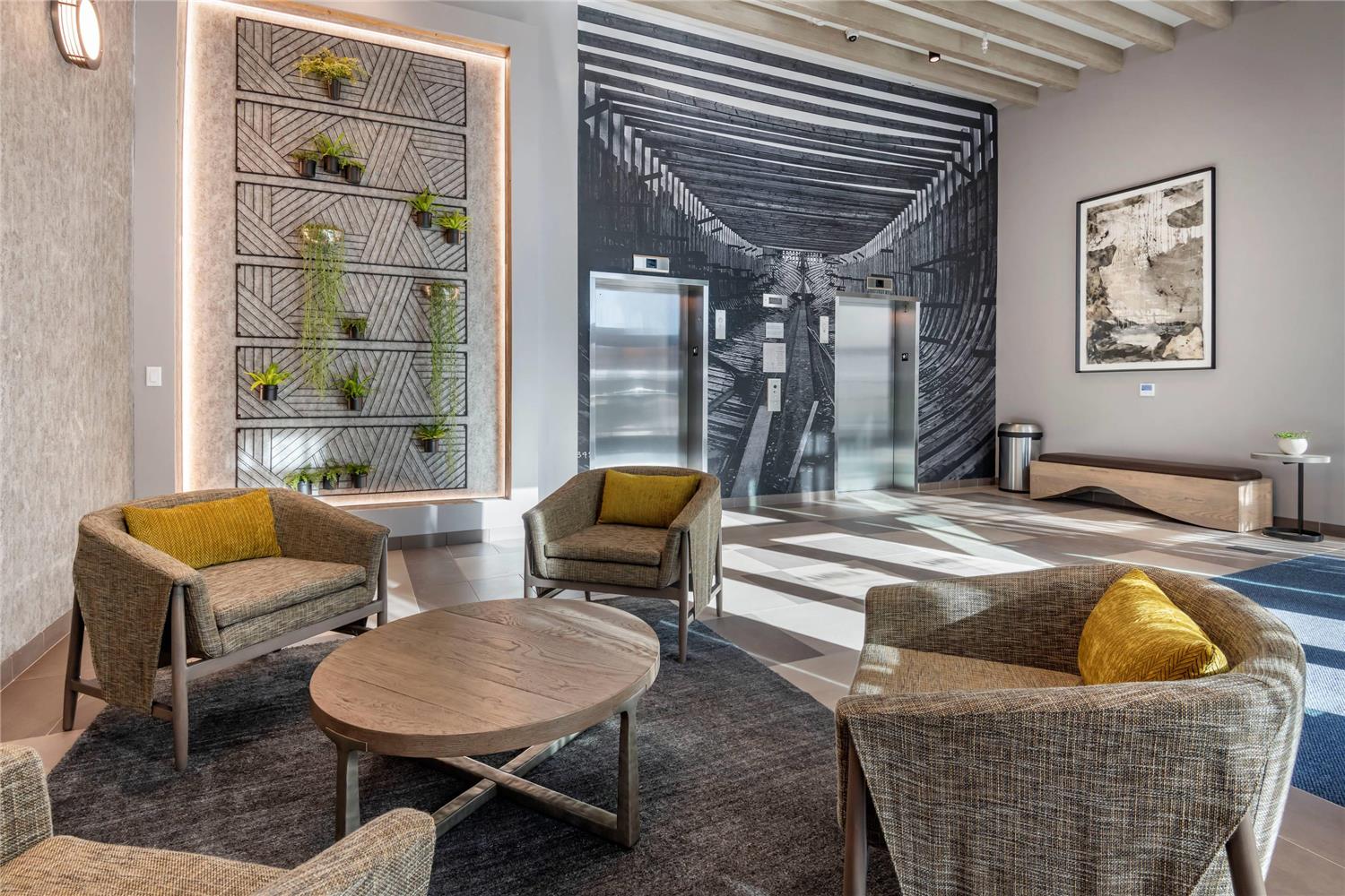 Cambria Hotel Portland Downtown Old Port 20/30