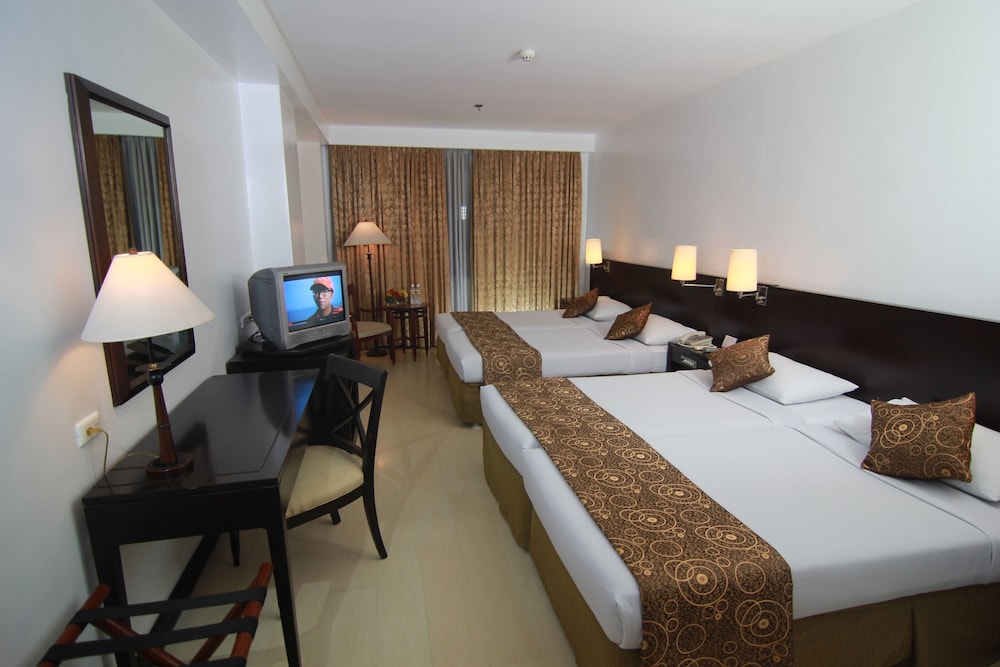 Hotel Supreme Convention Plaza 17/36