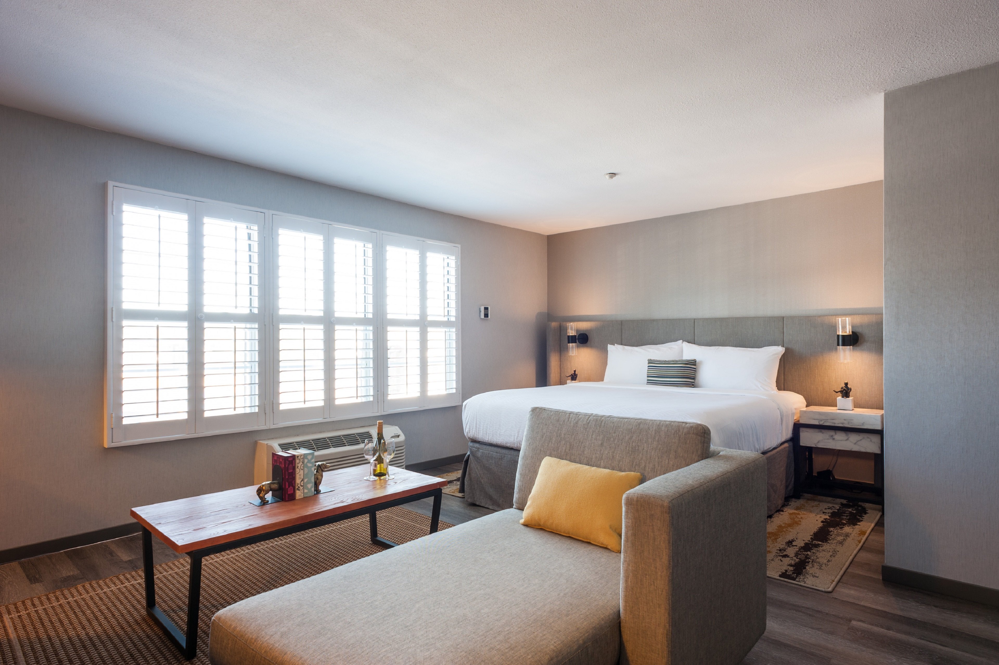 Leisure, King Bed