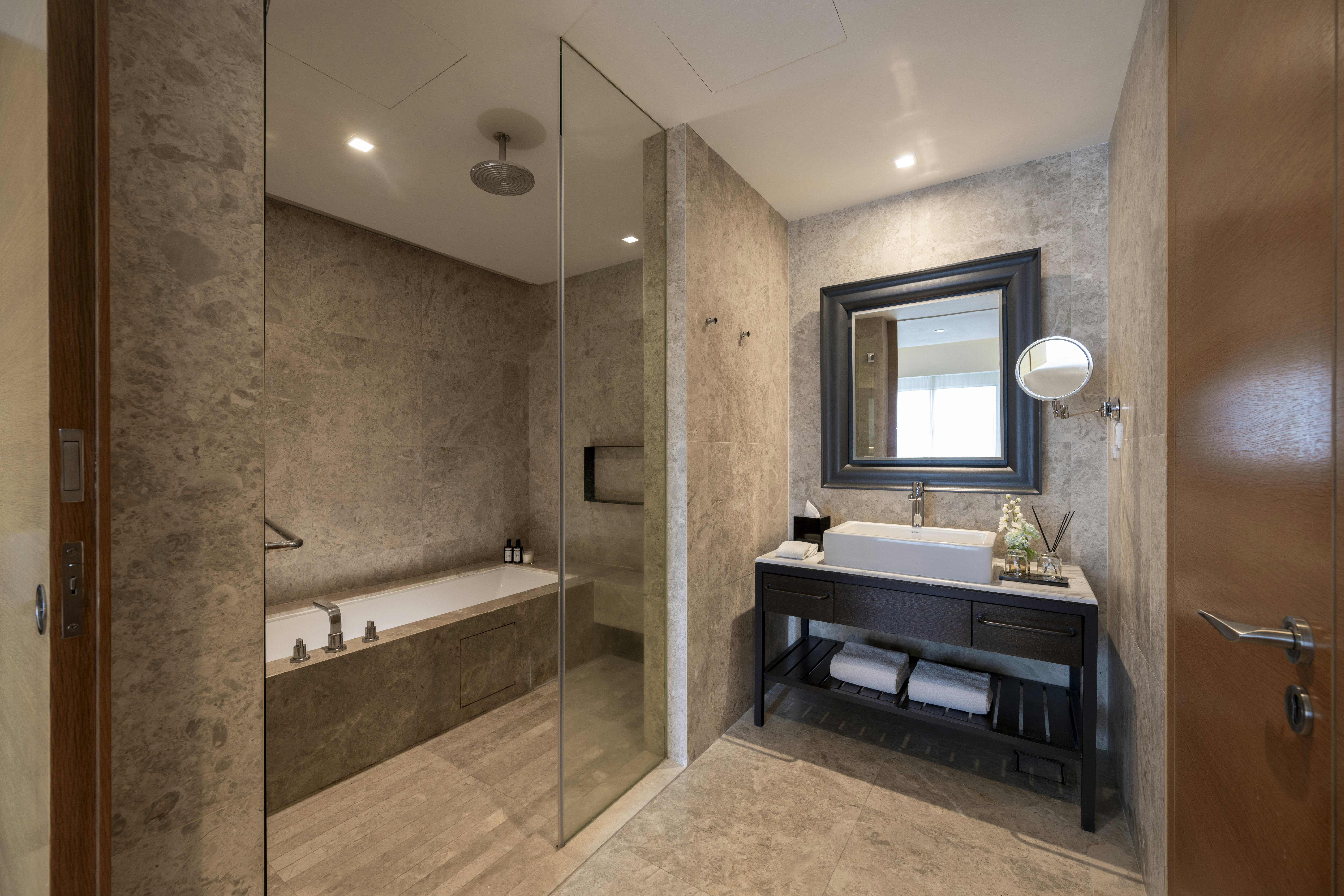 Lanson Place Bukit Ceylon 36/37