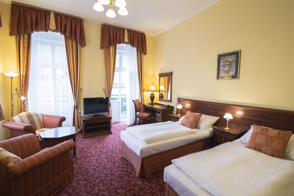 Ontario Hotel Garni 24/75