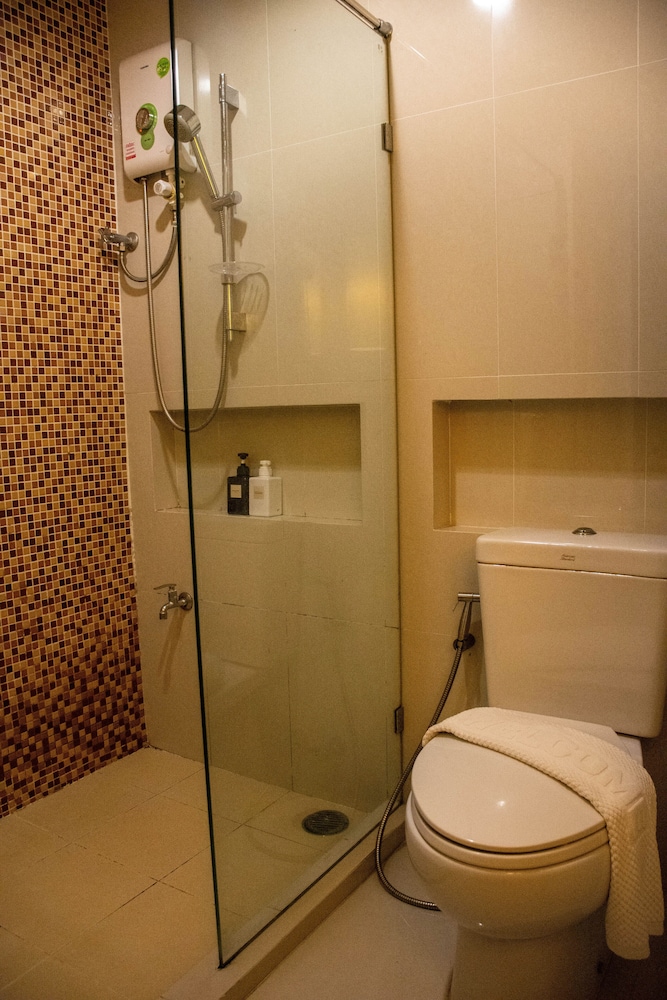 Chor Cher - The Luxury Green Hotel 71/73