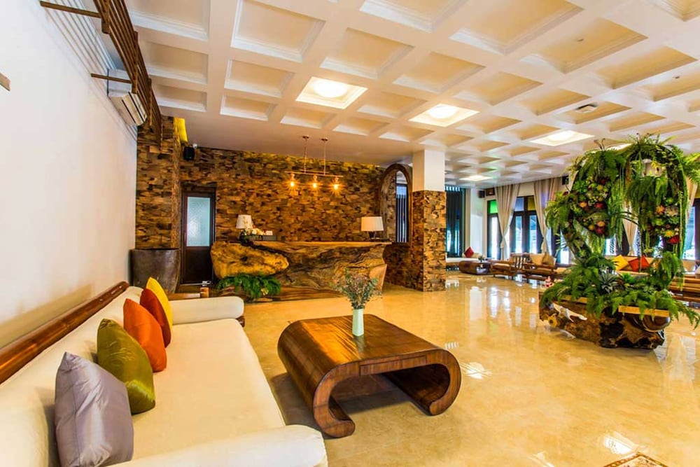 Nightbazaar Inn Hotel 38/48