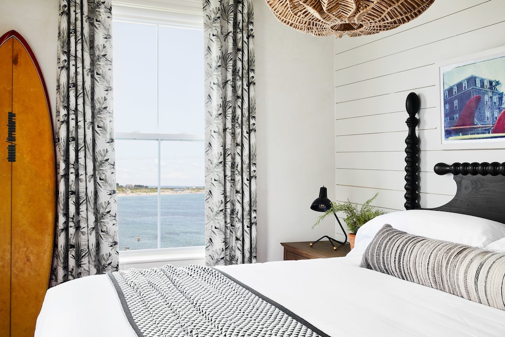 Block Island Beach House 14/50