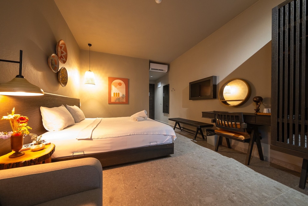 Kotinos Beach Hotel 12/47