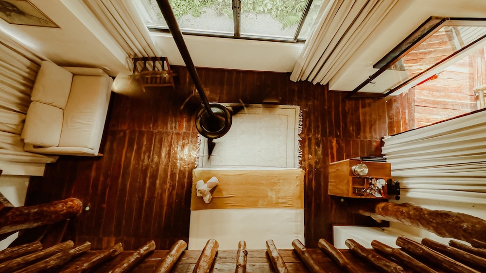 Casa Teka 9/28