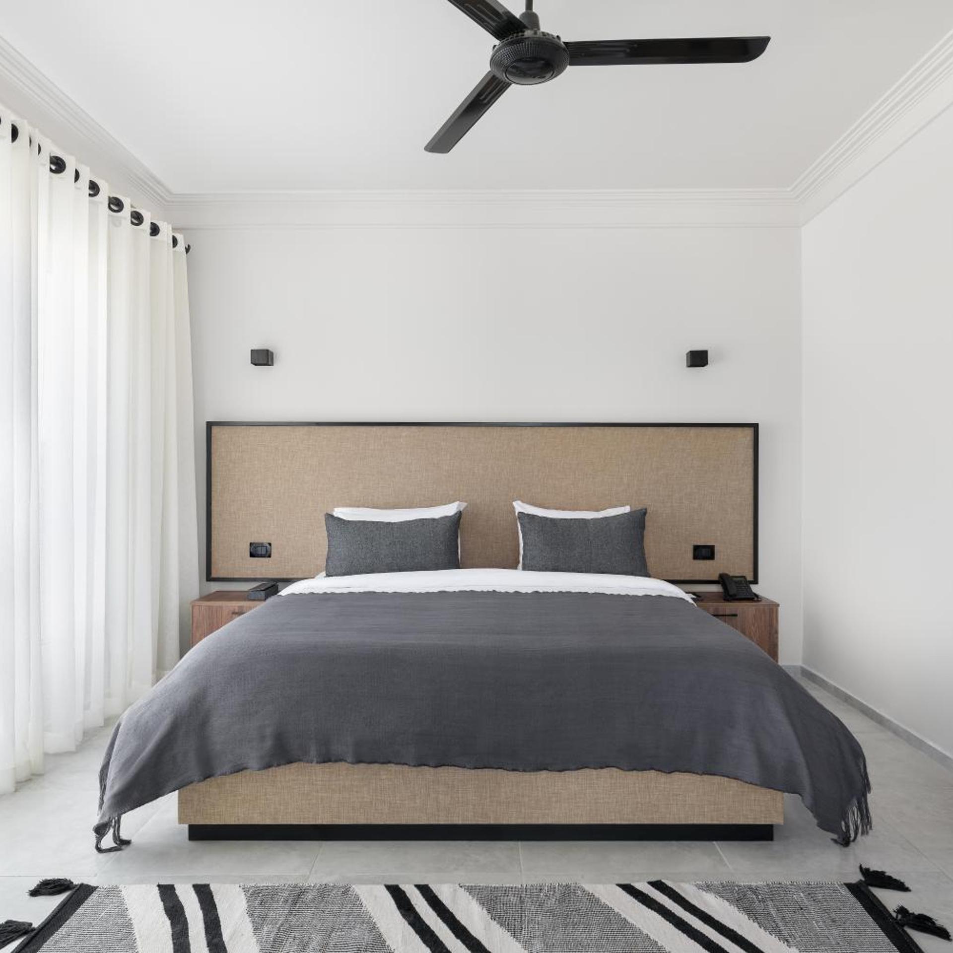 2 Bedrooms, Chalet, Sea Front