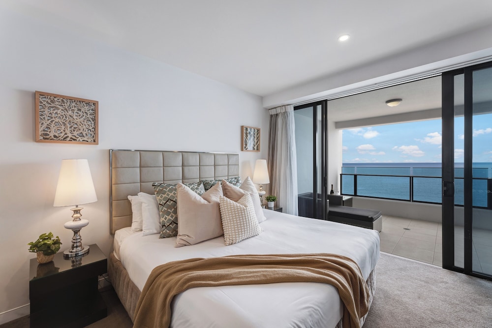 2 Bedrooms, Luxury, Apartment, King and Twin Beds, Ocean View, 2 Bathrooms، Holiday Holiday Soul Surfers Paradise 2/8