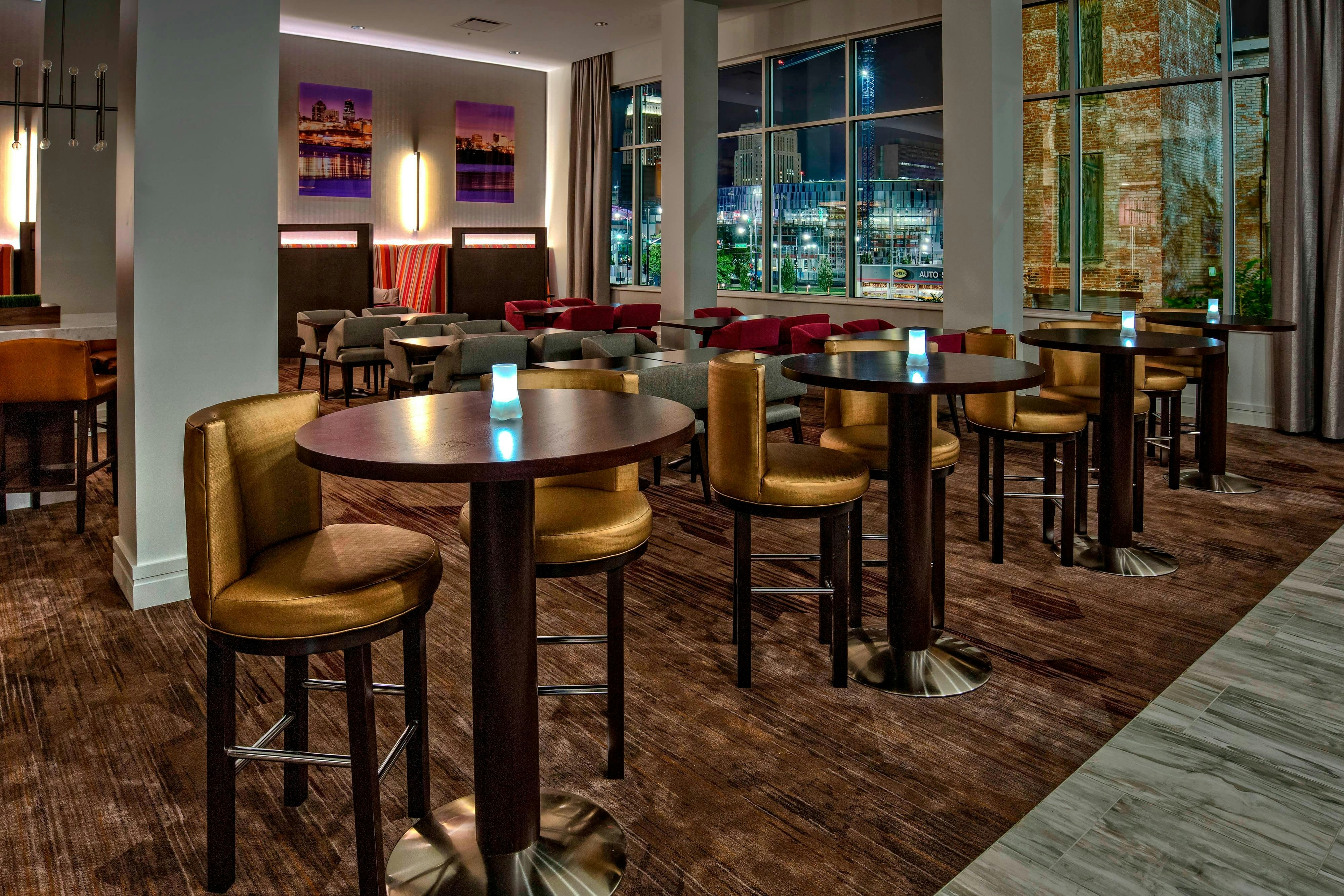 Courtyard by Marriott Kansas City Downtown/Convention Center 10/13