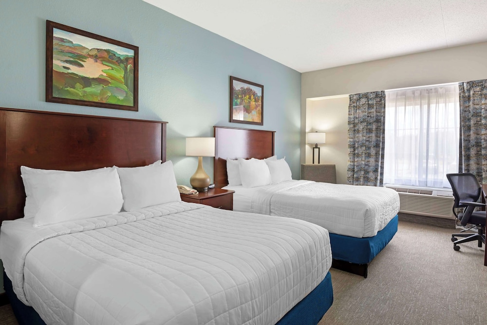 Standard, 2 Queen Beds