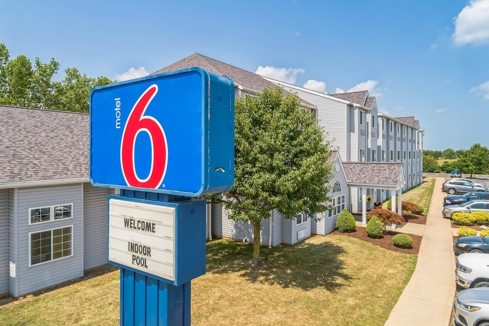 Motel6 Huron, OH - Sandusky 58/62