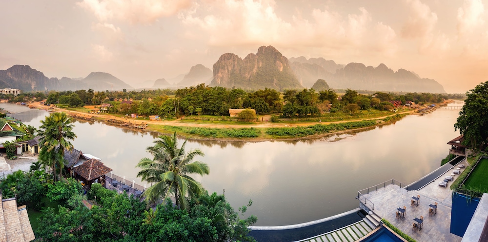 Inthira Vang Vieng 46/48