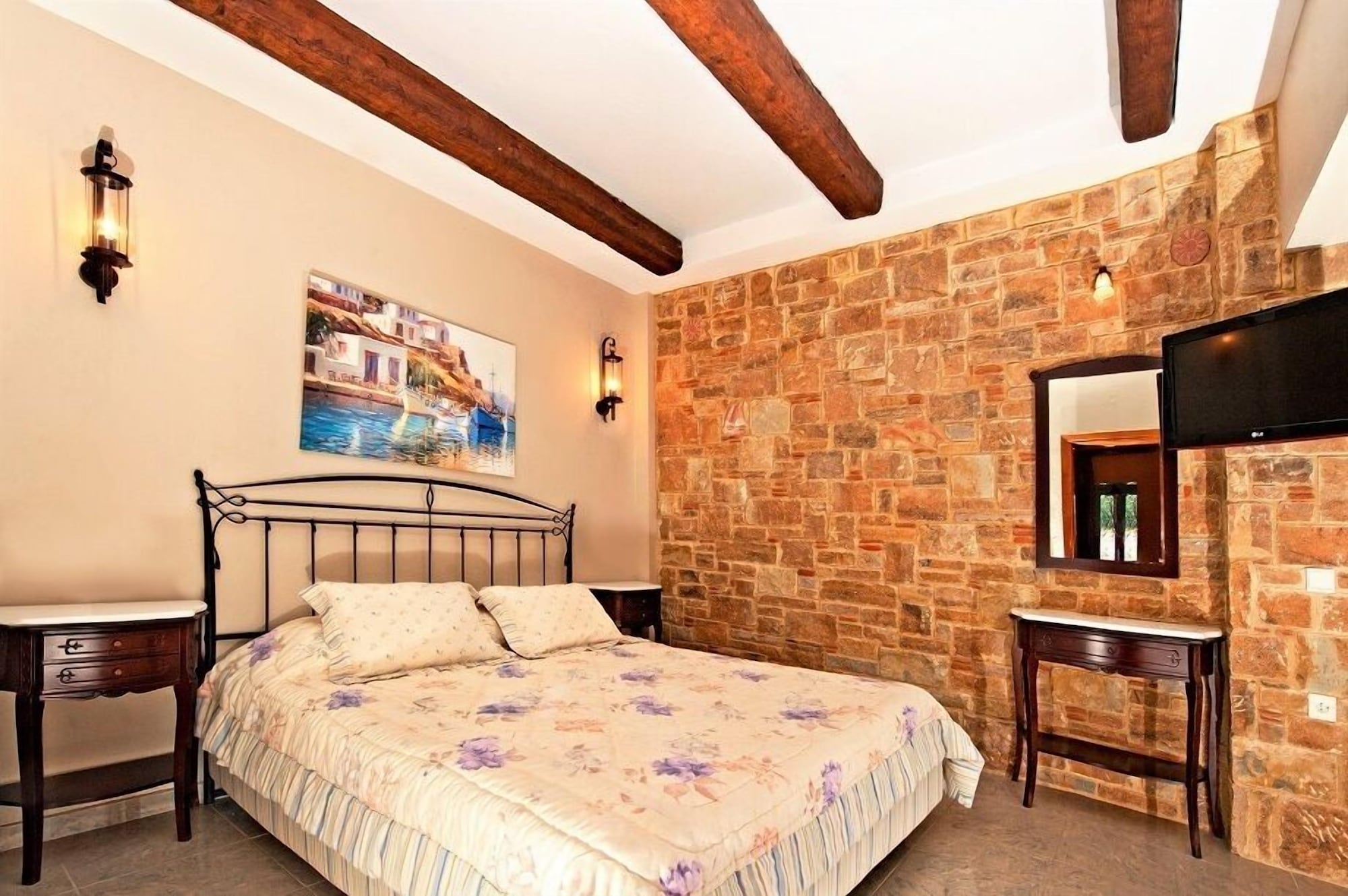 1 BEDROOM, BUNGALOW, COURTYARD VIEW, OUTDOOR JETTED TUB