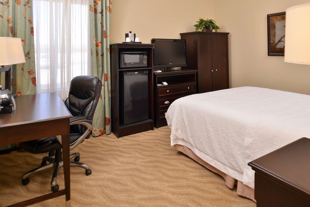 Hampton Inn Van Horn 47/48