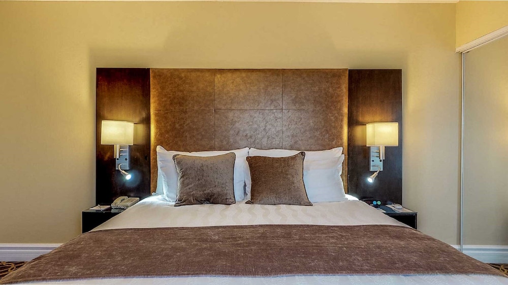 Marin Suites Hotel 19/81