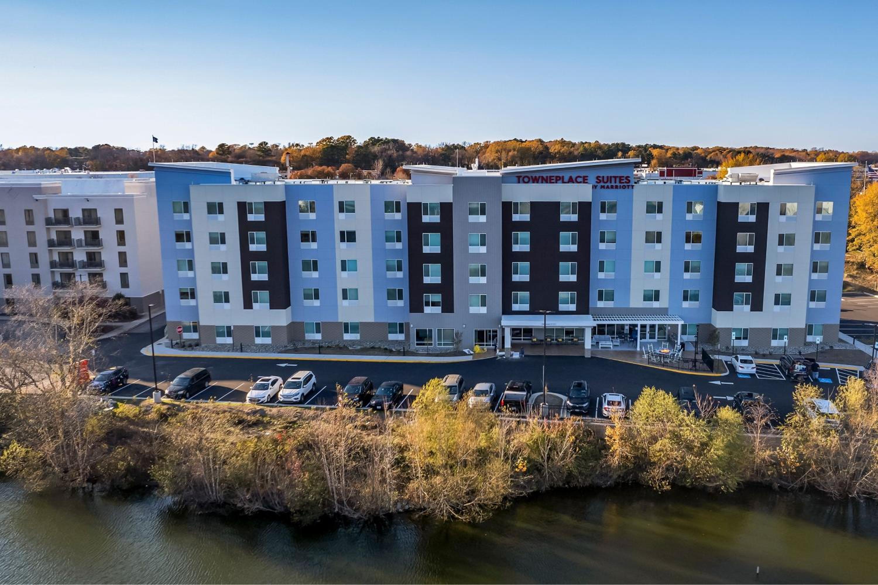 TownePlace Suites by Marriott Richmond Colonial Heights 52/63