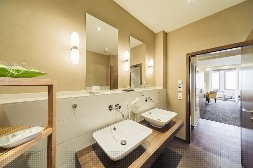 Flair Hotel Zum Schiff 28/73