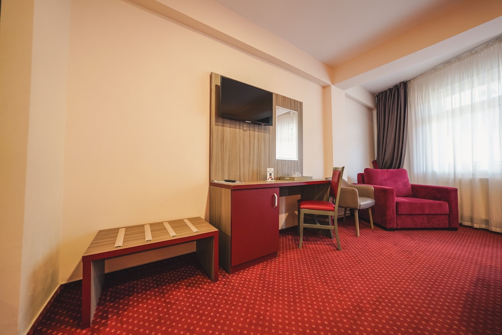Hotel Marea Neagra 43/70
