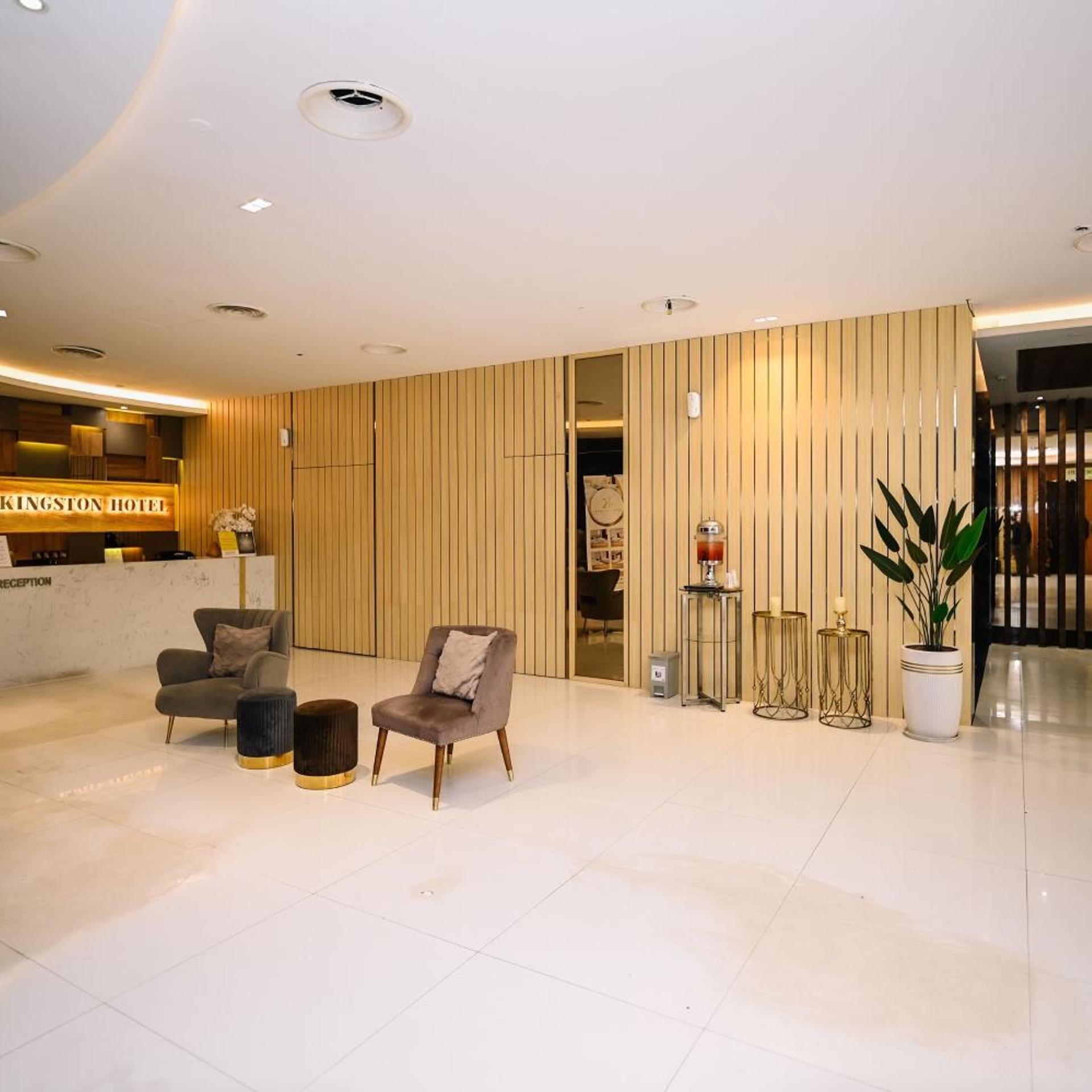 Kingston Hotel 39/53