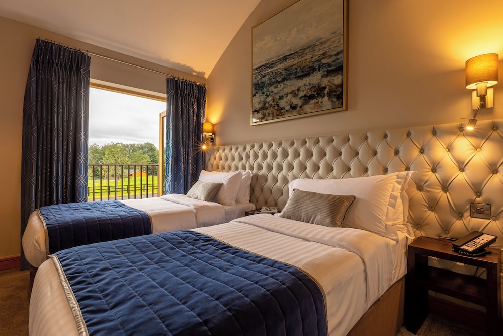 2 Bedrooms, House, Double and Twin Beds