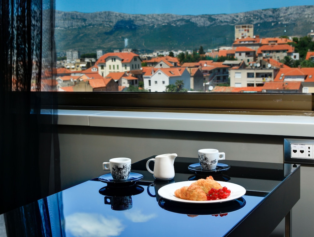 The View Luxury Rooms 59/71
